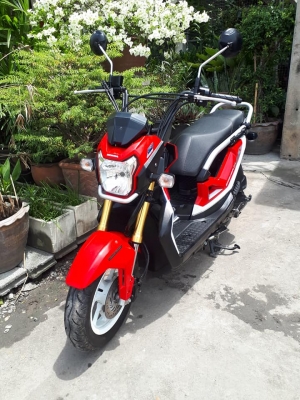 รุ่นใหม่ล่าสุด Zoomer X สีแดงดำ ปี 2560 เรือนไมล์ดิจิตอล สวยสุดขั้ว ได้ไปคุ้มค่าเกินราคา รุ่นใหม่ล่าสุด Zoomer X สีแดงดำ ปี 2560 เรือนไมล์ดิจิตอล สวยสุดขั้ว ได้ไปคุ้มค่าเกินราคา