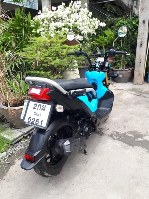 โฉมปัจจุบันล่าสุด New Zoomer X เรือนไมล์ดิจิตอล สีน้ำเงินดำ ปี 2559 รถสวยนางฟ้ามากๆ