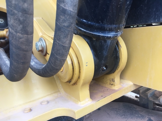 ขายดาวน์แบคโฮ CATERPILLAR 320D2 เครื่อง6สูบธรรมดา ทำงาน2240ชั่วโมง สนใจโทร 081-970-1072
