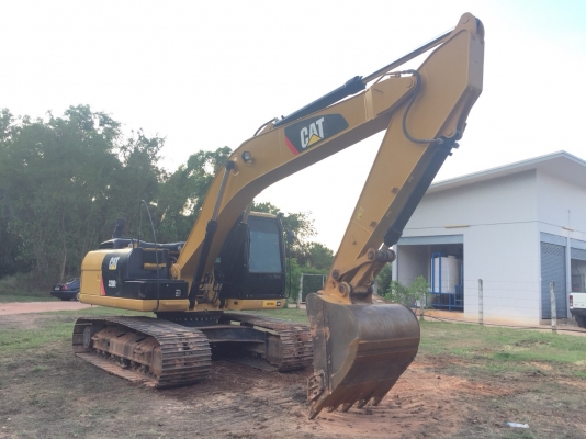 ขายดาวน์แบคโฮ CATERPILLAR 320D2 เครื่อง6สูบธรรมดา ทำงาน2240ชั่วโมง สนใจโทร 081-970-1072 ขายดาวน์แบคโฮ CATERPILLAR 320D2 เครื่อง6สูบธรรมดา ทำงาน2240ชั่วโมง สนใจโทร 081-970-1072