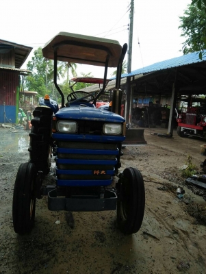 รถไถนาอีซากิ28แรงสภาพดีมากเครื่องแน่นเกียดีคับ