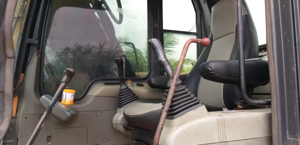 PC120-6E ไฟฟ้าครบมีลายหัวเจาะ ระบบดีเอวแน่น ช่วงล่างเต็ม เล่มทะเบียน PC120-6E ไฟฟ้าครบมีลายหัวเจาะ ระบบดีเอวแน่น ช่วงล่างเต็ม เล่มทะเบียน