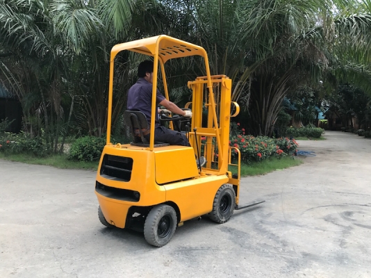 ขายFORKLIFT TOTOTA รุ่นFGL7(700kg)(เบนซิล) สวยเดิมจากญี่ปุ่น ยังไม่เคยใช้ในไทย 58,000เท่านั้น!!