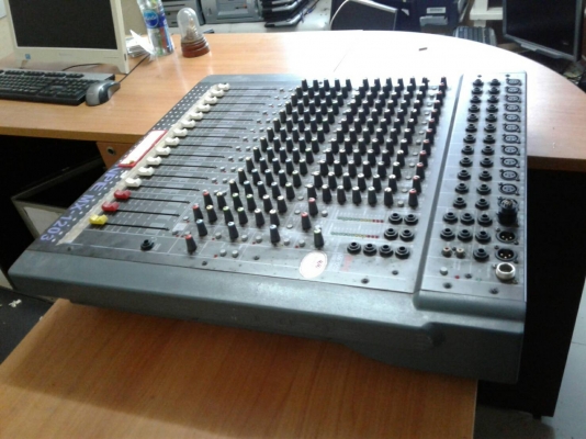 MIXER 16 channel สภาพดี MIXER 16 channel สภาพดี