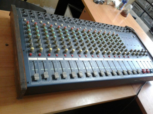 MIXER 16 channel สภาพดี MIXER 16 channel สภาพดี