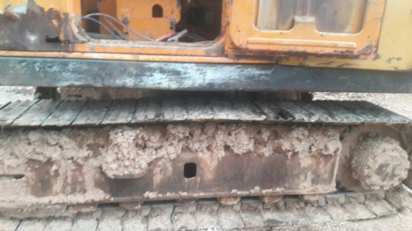 ขายรถแบคโฮ KOMATSU PC100-2 หัวคีปไม้ ราคา 320000
