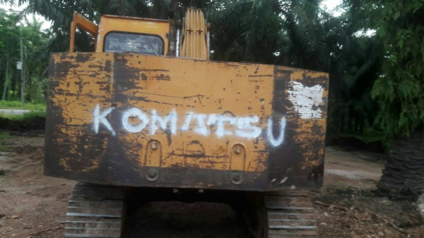 ขายรถแบคโฮ KOMATSU PC100-2 หัวคีปไม้ ราคา 320000 ขายรถแบคโฮ KOMATSU PC100-2 หัวคีปไม้ ราคา 320000
