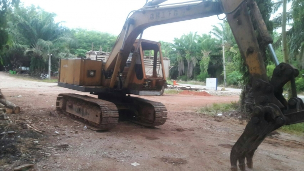 ขายรถแบคโฮ KOMATSU PC100-2 หัวคีปไม้ ราคา 320000