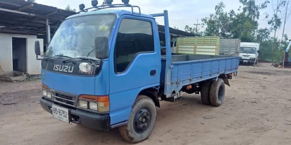ISUZU NKR 110 แรง รถเดิม แอร์เย็น เครื่องดี ครัชชีสวย เอกสารพร้อม ISUZU NKR 110 แรง รถเดิม แอร์เย็น เครื่องดี ครัชชีสวย เอกสารพร้อม
