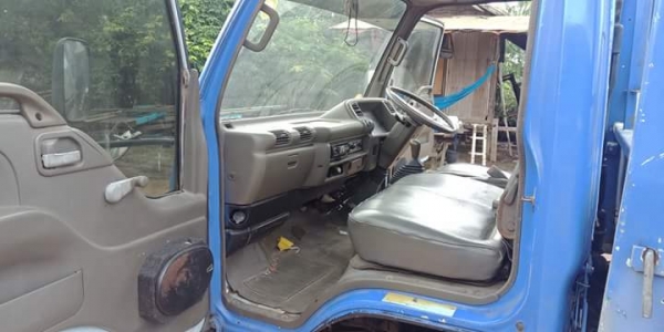 ISUZU NKR 110 แรง รถเดิม แอร์เย็น เครื่องดี ครัชชีสวย เอกสารพร้อม ISUZU NKR 110 แรง รถเดิม แอร์เย็น เครื่องดี ครัชชีสวย เอกสารพร้อม