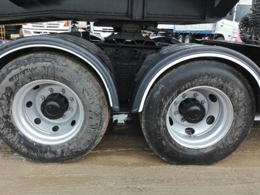 Isuzu 354 แรง ปี 55 หัวลากสิบล้อพร้อมหางเซมิดัมพ์ CNG น้ำหนักรถ 9,700 kg ไมล์ 32x,xxx รถห้างแท้ พร้อ