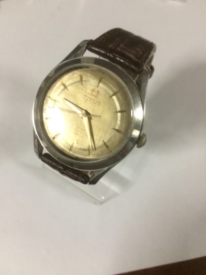 นาฬิกา titus