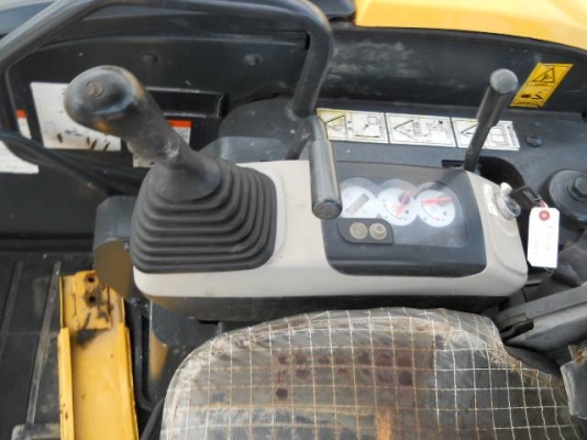 รถญี่ปุ่นเกรดA ขายถูก KOMATSU PC30MR2 นำเข้าจากญี่ปุ่น โทร.090-986-2521 อ๊อบ