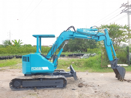 ขายแบคโฮ KOMATSU PC50UU-1
