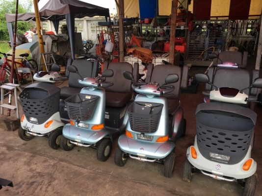 ขายคันละ 9,999 บาท รถ คนแก่ ไฟฟ้า จำนวน 8 คัน ตามสภาพ ไม่มีแบต ไม่มี กล่อง รถเก่าญี่ปุ่น