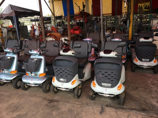 ขายคันละ 9,999 บาท รถ คนแก่ ไฟฟ้า จำนวน 8 คัน ตามสภาพ ไม่มีแบต ไม่มี กล่อง รถเก่าญี่ปุ่น