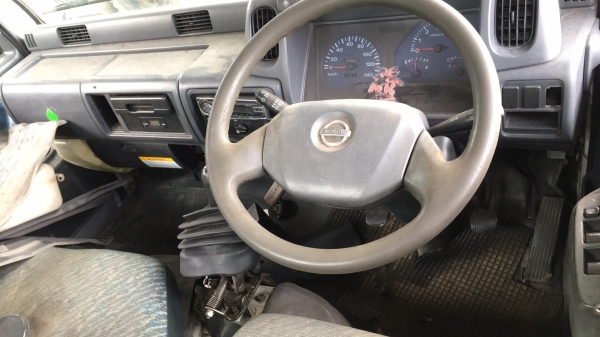 หัวนิสสันเก่านอก4ล้อเล็ก. อุปกรครับ0877477672