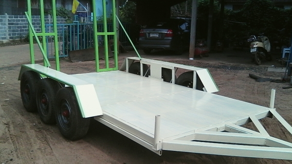 สาลี่พ่วง3เพลาบรรทุก3.5ตัน