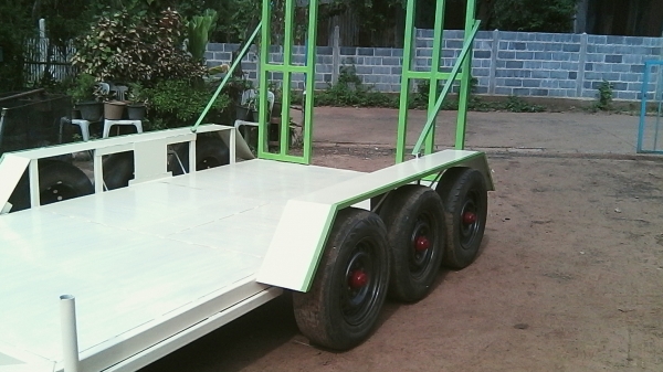 สาลี่พ่วง3เพลาบรรทุก3.5ตัน