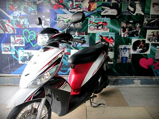 mio 115i สีขาวดำแดง เครื่องดี หัวฉีดประหยัดนํ้ามัน รถบ้านมือเดียวซื้อสดมา