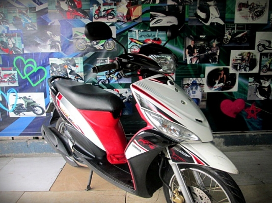 mio 115i สีขาวดำแดง เครื่องดี หัวฉีดประหยัดนํ้ามัน รถบ้านมือเดียวซื้อสดมา