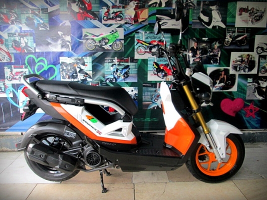 zoomer สีส้มขาว ตัวใหม่ ล้อ2สี เท่ล้ำสมัย  36900