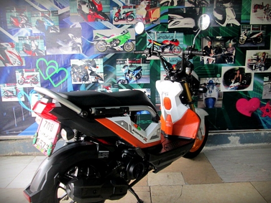 zoomer สีส้มขาว ตัวใหม่ ล้อ2สี เท่ล้ำสมัย  36900