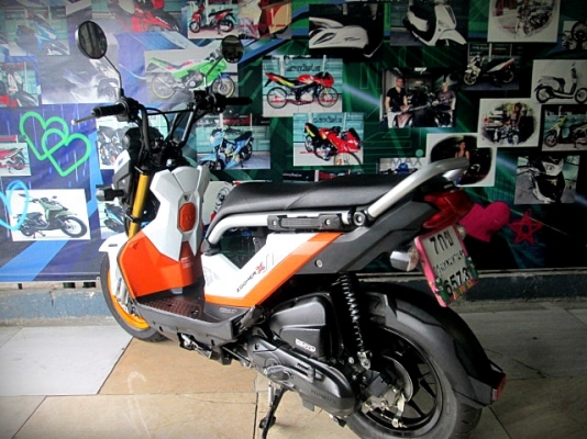 zoomer สีส้มขาว ตัวใหม่ ล้อ2สี เท่ล้ำสมัย  36900