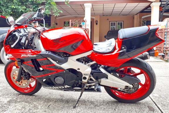 ขาย CBR400 ปี92 รถมือเดียวทะเบียนแท้ๆ ขาย CBR400 ปี92 รถมือเดียวทะเบียนแท้ๆ