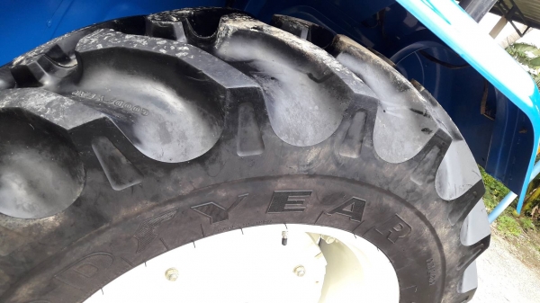 ขายรถไถ NEWHOLLAND TT 45 4WD ขายรถไถ NEWHOLLAND TT 45 4WD