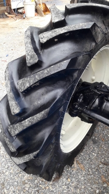 ขายรถไถ NEWHOLLAND TT 45 4WD ขายรถไถ NEWHOLLAND TT 45 4WD