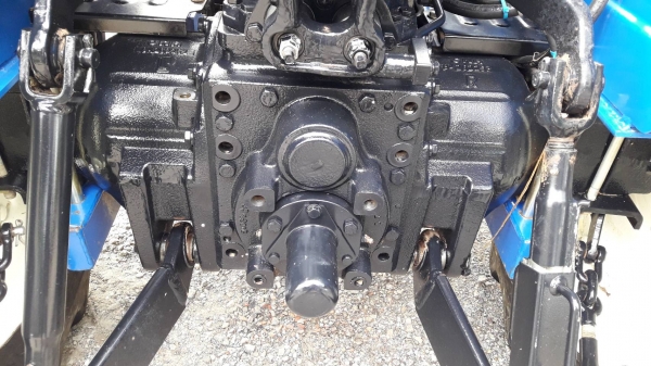 ขายรถไถ NEWHOLLAND TT 45 4WD ขายรถไถ NEWHOLLAND TT 45 4WD