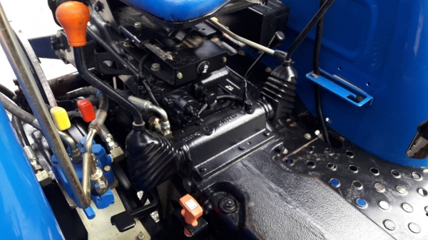 ขายรถไถ NEWHOLLAND TT 45 4WD ขายรถไถ NEWHOLLAND TT 45 4WD