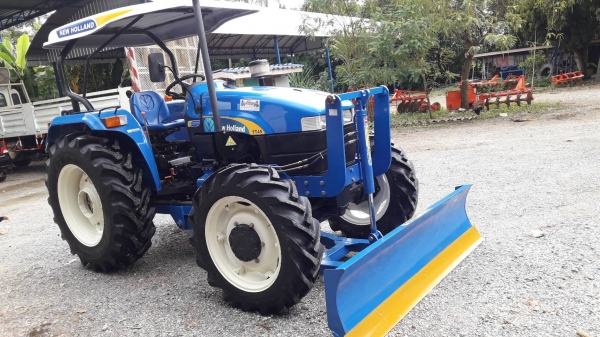 ขายรถไถ NEWHOLLAND TT 45 4WD ขายรถไถ NEWHOLLAND TT 45 4WD