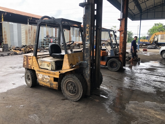 ขายโฟร์คลิฟTCM 3ตัน เสา4เมตร