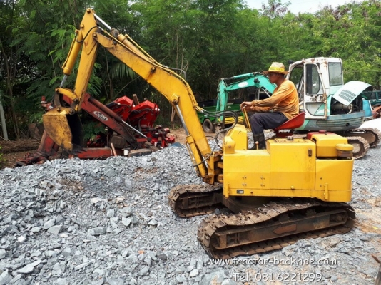 ขาย รถขุด แบคโฮ เก่าญี่ปุ่น เครื่อง YANMAR สตาร์ทได้ 2 ระบบ แบบควง และกุญแจ พร้อมใช้งาน ราคาเบาๆ