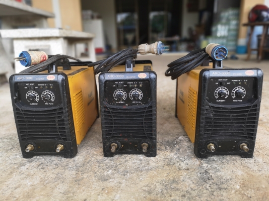 ขายตู้เชื่อมมือ2  ยี่ห้อ V-ONE.รุ่น ARC300 พร้อมสายเชื่อม