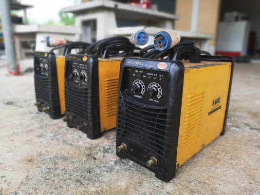 ขายตู้เชื่อมมือ2  ยี่ห้อ V-ONE.รุ่น ARC300 พร้อมสายเชื่อม