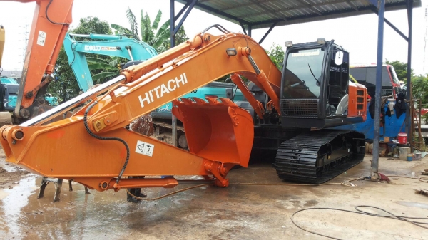 ขายรถแบคโฮ Hitachi zaxis200 ขายรถแบคโฮ Hitachi zaxis200