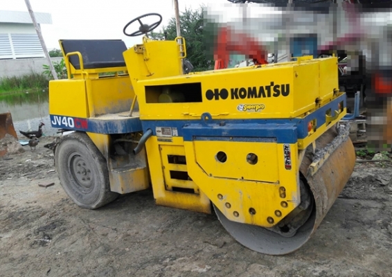 รถบด KOMATSU JV40CW ขนาด4ตัน