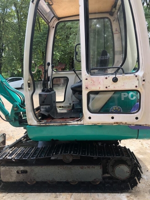 ขายด่วน295,000 บาท KOMATSU PC20-7 3D84 เครื่องยนต์ดีเซล 3 สูบ ปั๊มเฟือง 3 ตอน  เครื่องเงียบ ปั๊มแรง ทำงานไม่โหลด แท็คเหล็กใหม่1คู่  โรลเลอร์ใหม่1ลูก เอวแน่น บูมอาร์มสวย บุ้งกี๋ใบดันสวย #รถนอกนำเข้าเก่าญี่ปุ่น ไม่เคยใช้งานในไทย สภาพเดิมๆ พร้อมใช้งาน (บริกา