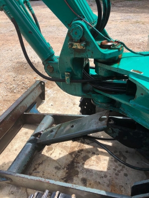 ขายด่วน295,000 บาท KOMATSU PC20-7 3D84 เครื่องยนต์ดีเซล 3 สูบ ปั๊มเฟือง 3 ตอน  เครื่องเงียบ ปั๊มแรง ทำงานไม่โหลด แท็คเหล็กใหม่1คู่  โรลเลอร์ใหม่1ลูก เอวแน่น บูมอาร์มสวย บุ้งกี๋ใบดันสวย #รถนอกนำเข้าเก่าญี่ปุ่น ไม่เคยใช้งานในไทย สภาพเดิมๆ พร้อมใช้งาน (บริกา