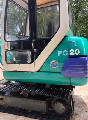 ขายด่วน295,000 บาท KOMATSU PC20-7 3D84 เครื่องยนต์ดีเซล 3 สูบ ปั๊มเฟือง 3 ตอน  เครื่องเงียบ ปั๊มแรง ทำงานไม่โหลด แท็คเหล็กใหม่1คู่  โรลเลอร์ใหม่1ลูก เอวแน่น บูมอาร์มสวย บุ้งกี๋ใบดันสวย #รถนอกนำเข้าเก่าญี่ปุ่น ไม่เคยใช้งานในไทย สภาพเดิมๆ พร้อมใช้งาน (บริกา