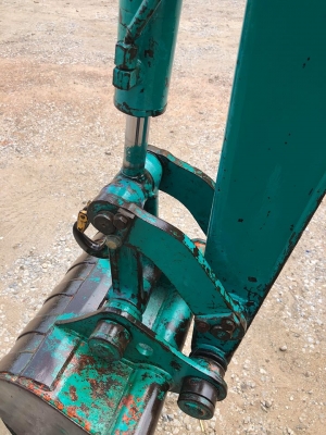 ขายด่วน295,000 บาท KOMATSU PC20-7 3D84 เครื่องยนต์ดีเซล 3 สูบ ปั๊มเฟือง 3 ตอน  เครื่องเงียบ ปั๊มแรง ทำงานไม่โหลด แท็คเหล็กใหม่1คู่  โรลเลอร์ใหม่1ลูก เอวแน่น บูมอาร์มสวย บุ้งกี๋ใบดันสวย #รถนอกนำเข้าเก่าญี่ปุ่น ไม่เคยใช้งานในไทย สภาพเดิมๆ พร้อมใช้งาน (บริกา