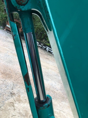 ขายด่วน295,000 บาท KOMATSU PC20-7 3D84 เครื่องยนต์ดีเซล 3 สูบ ปั๊มเฟือง 3 ตอน  เครื่องเงียบ ปั๊มแรง ทำงานไม่โหลด แท็คเหล็กใหม่1คู่  โรลเลอร์ใหม่1ลูก เอวแน่น บูมอาร์มสวย บุ้งกี๋ใบดันสวย #รถนอกนำเข้าเก่าญี่ปุ่น ไม่เคยใช้งานในไทย สภาพเดิมๆ พร้อมใช้งาน (บริกา