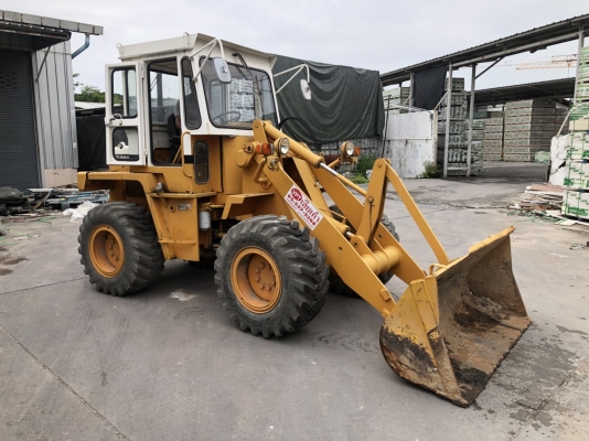 รถตักล้อยาง Komatsu 507 ขนาดกระบะ 1 คิว