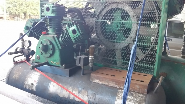 ขายหัวปั้มลม5แรง แถมถัง150ลิร ไม่มีมอเตอร์ เก็บงานราคาเปลี่ยน ขายหัวปั้มลม5แรง แถมถัง150ลิร ไม่มีมอเตอร์ เก็บงานราคาเปลี่ยน