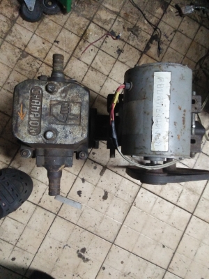 ขายปั้มชั้กพร้อมมอเตอร์2500รับเอง2000 ขายปั้มชั้กพร้อมมอเตอร์2500รับเอง2000