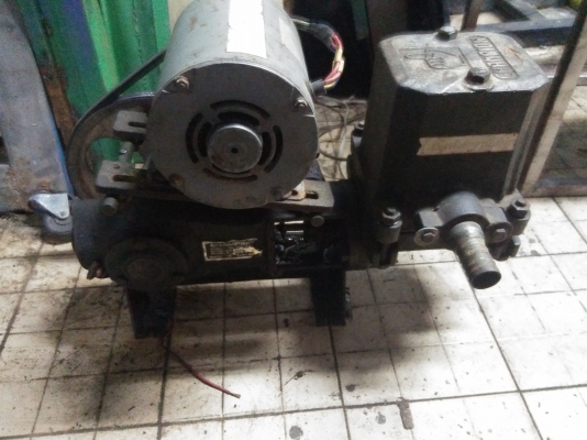 ขายปั้มชั้กพร้อมมอเตอร์2500รับเอง2000 ขายปั้มชั้กพร้อมมอเตอร์2500รับเอง2000