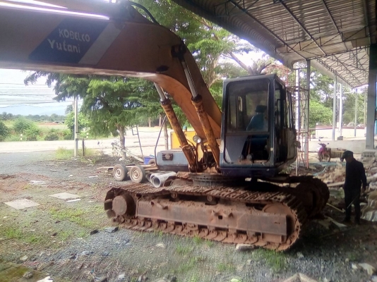 ขายรถแบคโฮ KOBELCO SK200 MARK2 สภาพพร้อมไช้